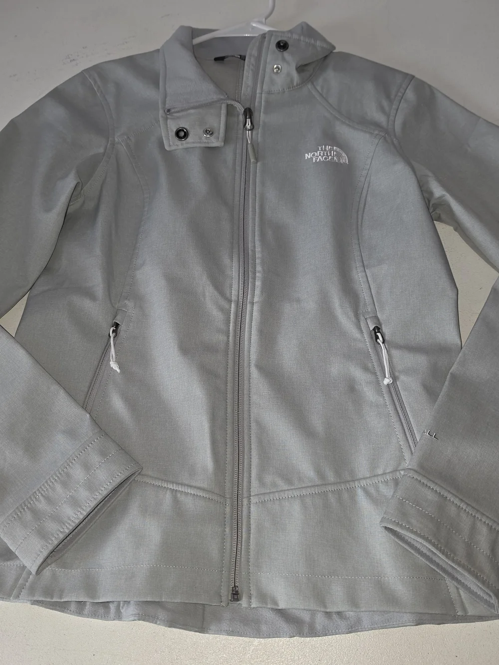 The North Face Women's Light Gray Softshell Jacket